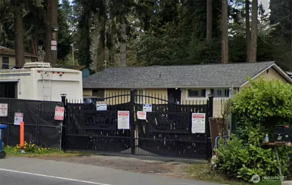 27028 Military RD S, Kent, WA 98032