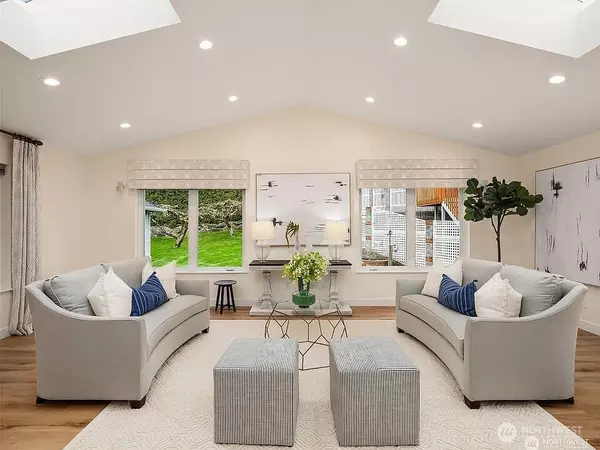 Bothell, WA 98021,405 240 ST SW