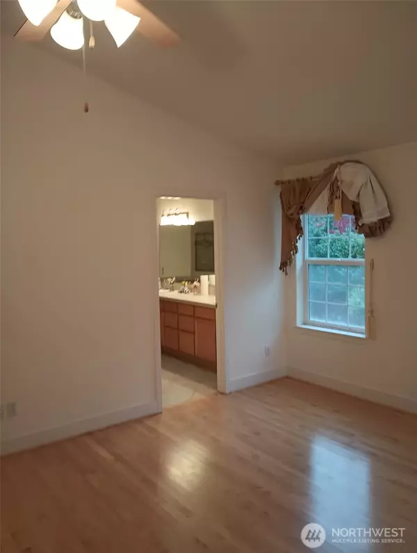 Lynnwood, WA 98036,4714 SW 211th st