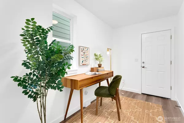 Everett, WA 98204,12111 E Gibson