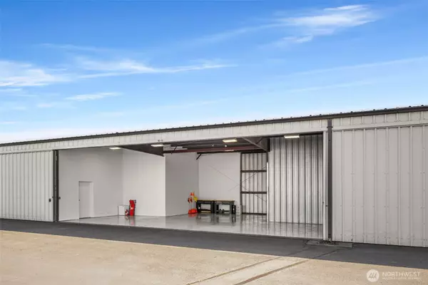 Everett, WA 98204,10820 Minuteman LN SW #11