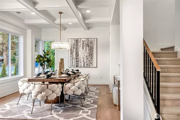 Bellevue, WA 98006,15033 SE 44th ST