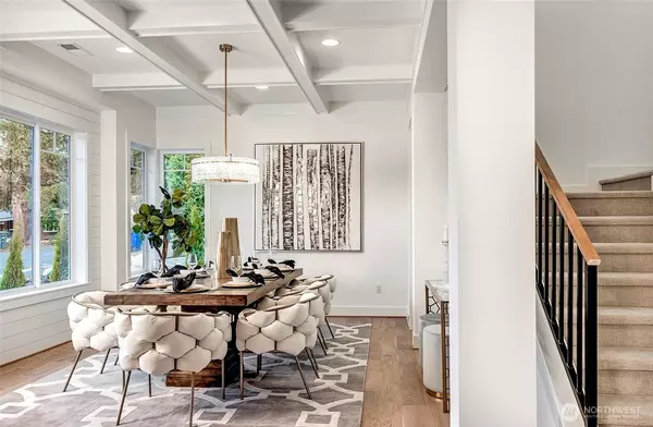 Bellevue, WA 98006,15033 SE 44th ST