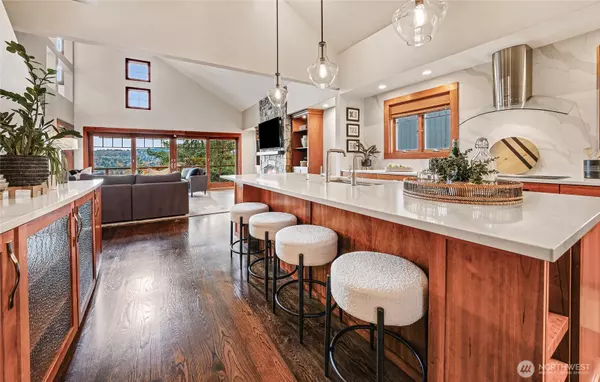 Mercer Island, WA 98040,4222 Shoreclub DR