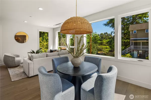 Seattle, WA 98112,2618 E Roy ST