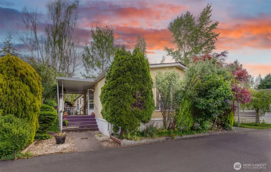 415 Lake View RD #K8, Lynnwood, WA 98087