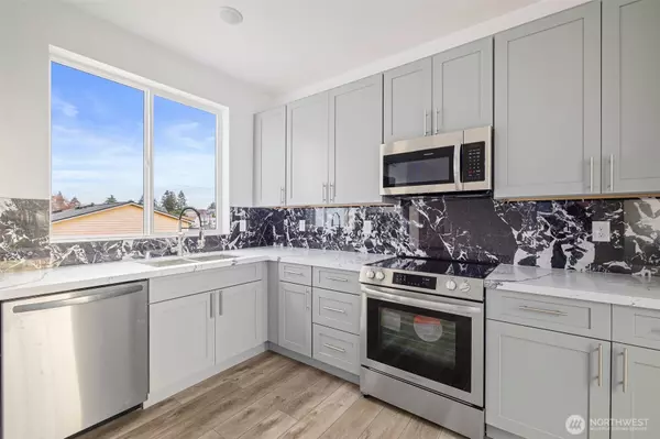 Seattle, WA 98118,9747 57th AVE S #B