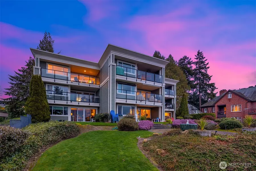 6620 Lake Washington BLVD NE #101, Kirkland, WA 98033