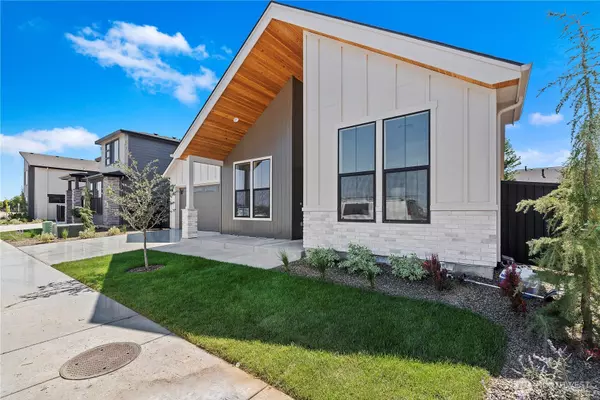 Tacoma, WA 98446,16401 30th AVE E #5