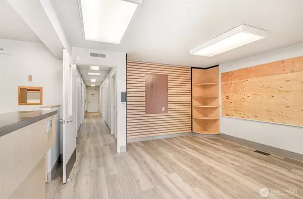 Kent, WA 98030,10834 SE Kent Kangley RD