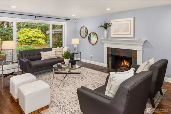 Mercer Island, WA 98040,4817 91st AVE SE