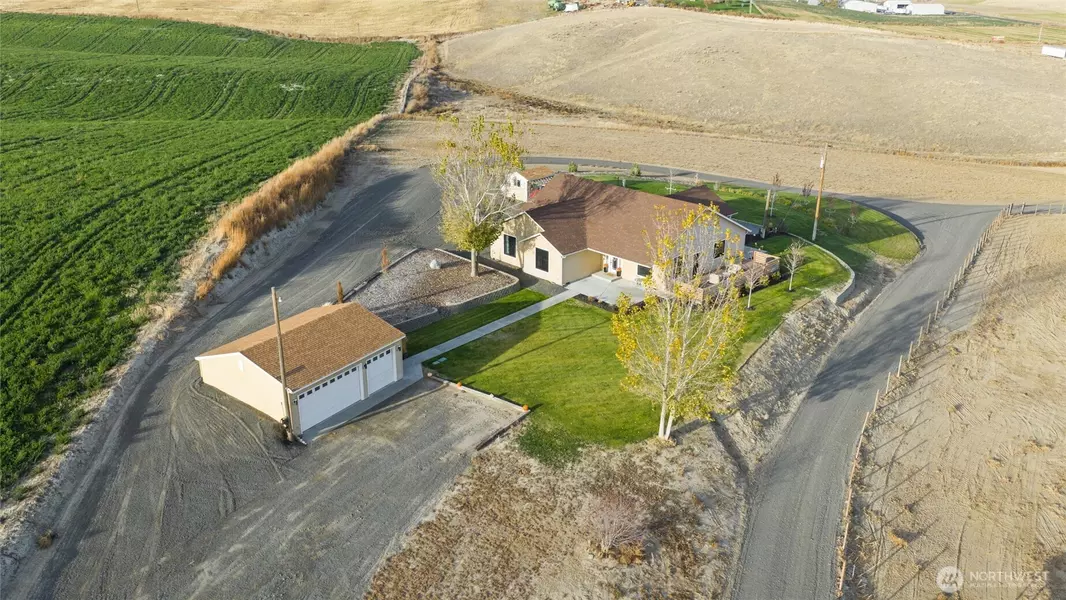 1279 Woodward Canyon RD, Touchet, WA 99360