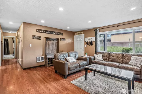 Kelso, WA 98626,217 Red Row RD