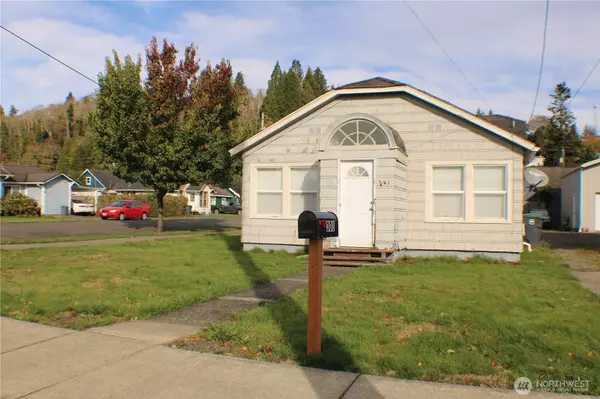 301 Eklund AVE, Hoquiam, WA 98550