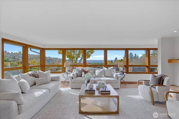 Shoreline, WA 98177,18507 15th Ave NW