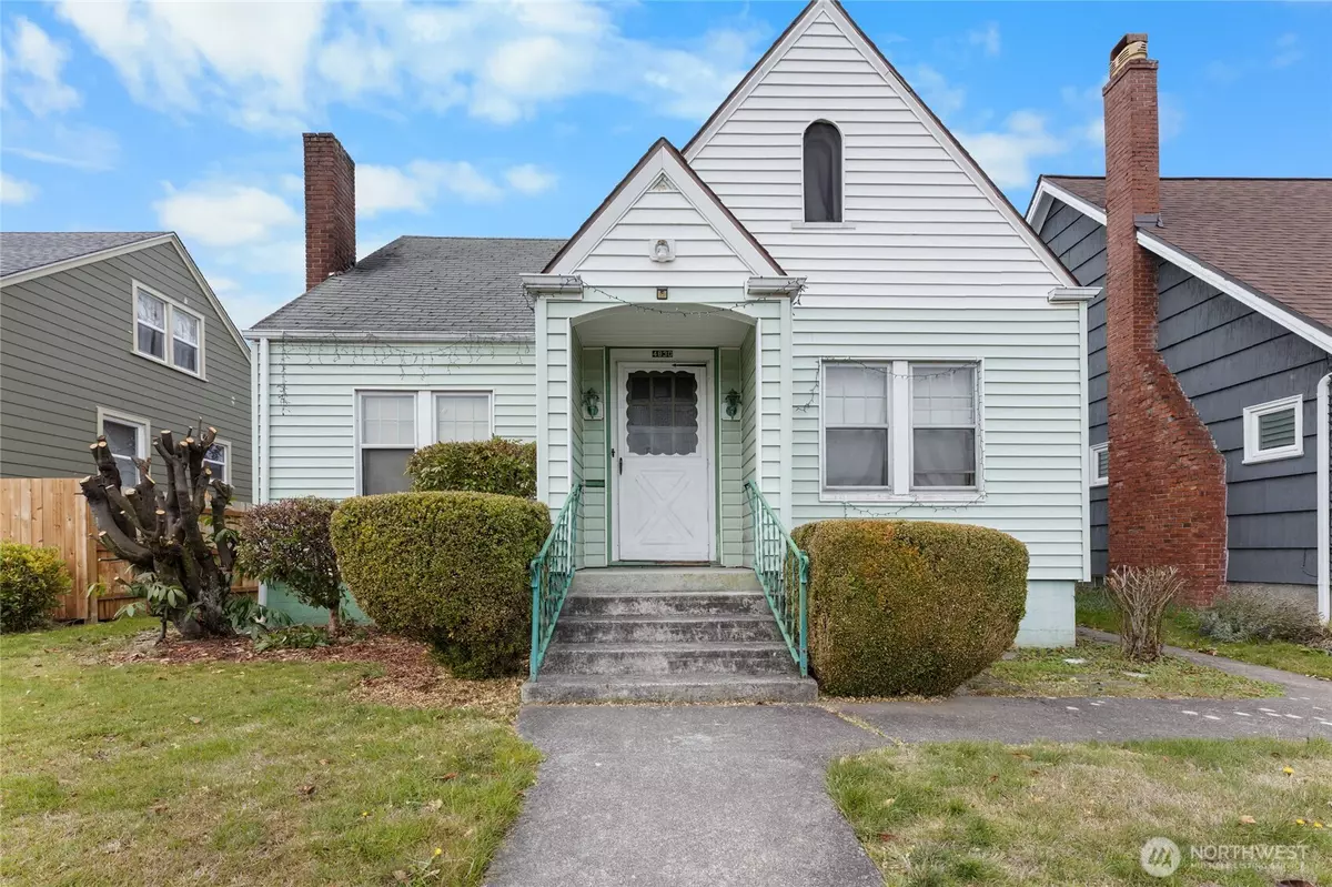 Tacoma, WA 98408,4830 S C ST