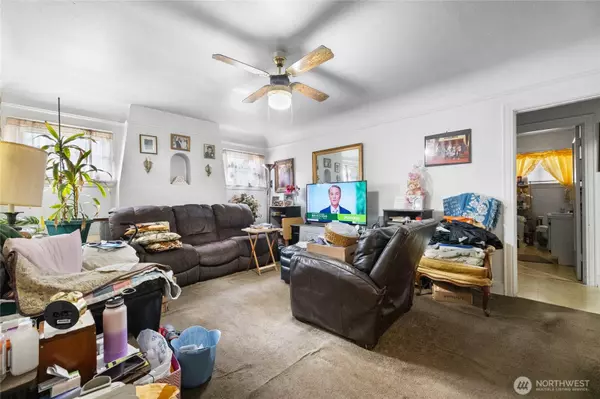 Tacoma, WA 98408,4830 S C ST