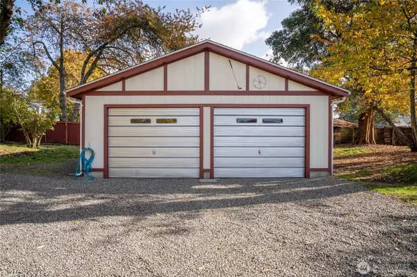 Seattle, WA 98146,615 SW 124th ST