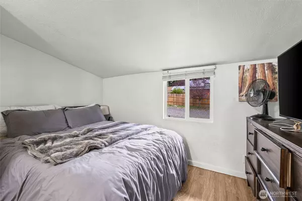 Bremerton, WA 98312,3955 Frone LN W