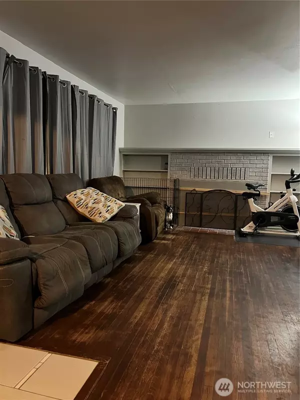 Omak, WA 98841,120 S Granite ST