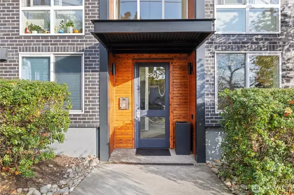 Seattle, WA 98144,2901 S Jackson ST #507