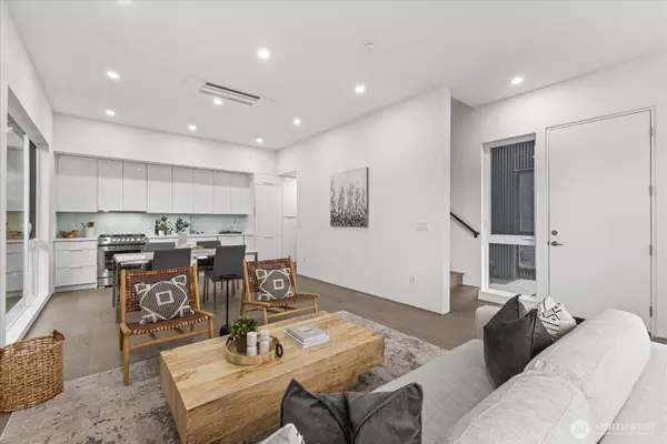 Seattle, WA 98122,1114 26th AVE #D