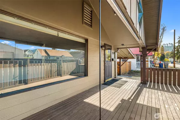 Cashmere, WA 98815,120 S Douglas ST