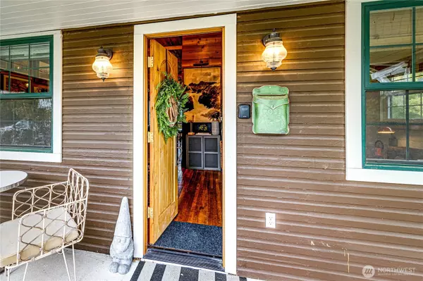 Port Angeles, WA 98362,917 E 9th ST