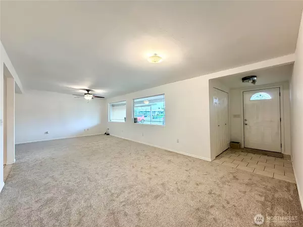 Lakewood, WA 98499,10216 Villa LN SW