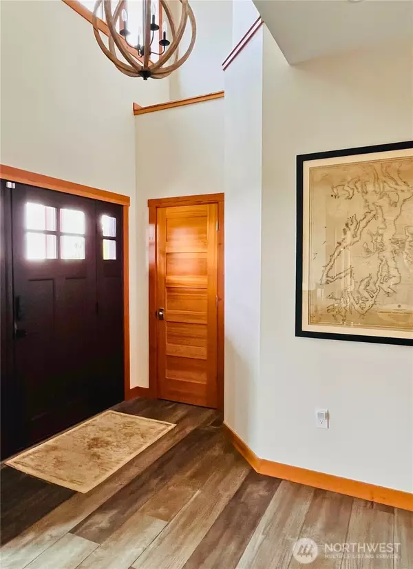 Port Orchard, WA 98366,7940 Beach DR E