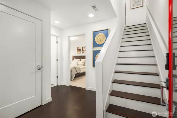 Seattle, WA 98117,8340 Mary AVE NW #D