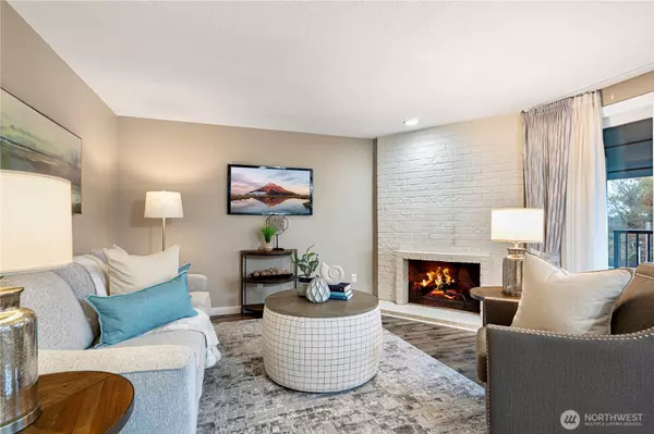 Bellevue, WA 98005,12540 SE 32nd ST #35