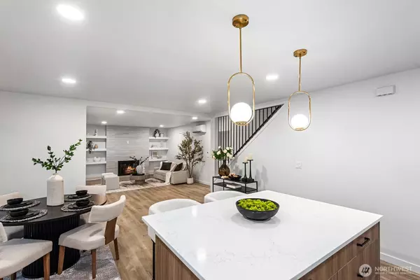 Seattle, WA 98125,10813 24th AVE NE