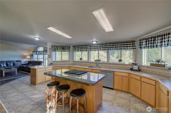 South Bend, WA 98596,1220 Morrison RD