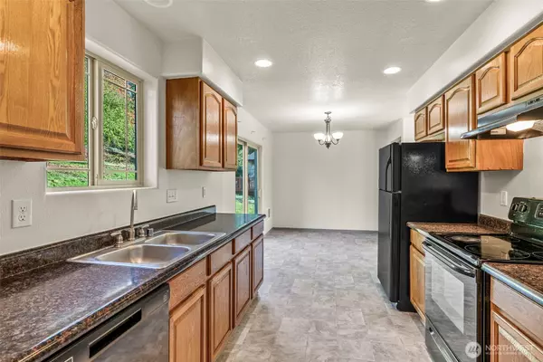 Kelso, WA 98626,1301 Sunrise St