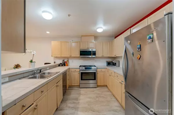 Lynnwood, WA 98087,15414 35th AVE W #65