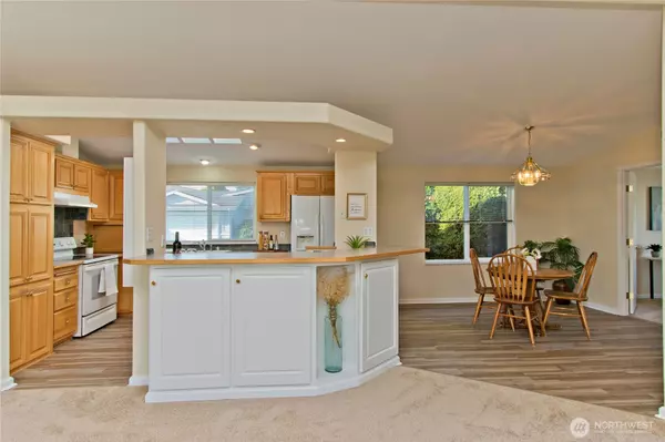 Maple Valley, WA 98038,21821 SE 273rd LN #68