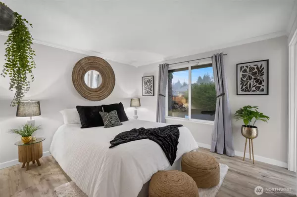 Federal Way, WA 98023,3807 SW 327th ST