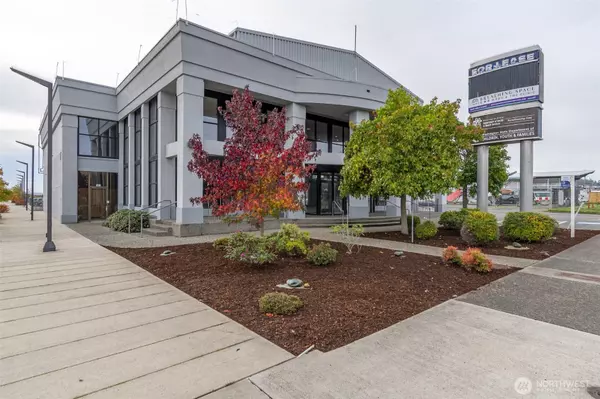 275 SE Pioneer WAY #100, Oak Harbor, WA 98277