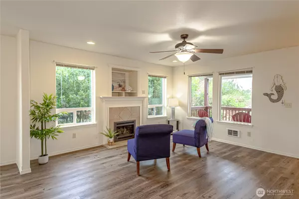 Ocean Shores, WA 98569,1221 E Ocean Shores BLVD SW