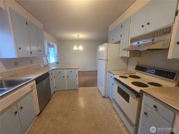 East Wenatchee, WA 98802,800 N Kentucky AVE