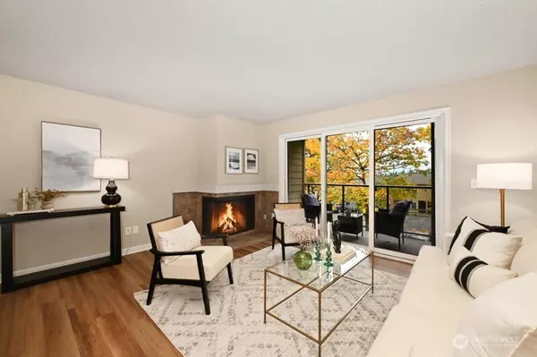 Mercer Island, WA 98040,2949 76th AVE SE #81D