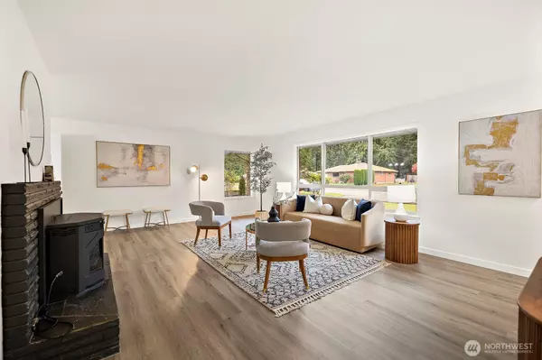 Everett, WA 98203,707 48th ST SE