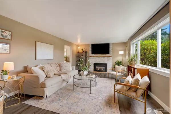 Edmonds, WA 98026,8804 209th PL SW