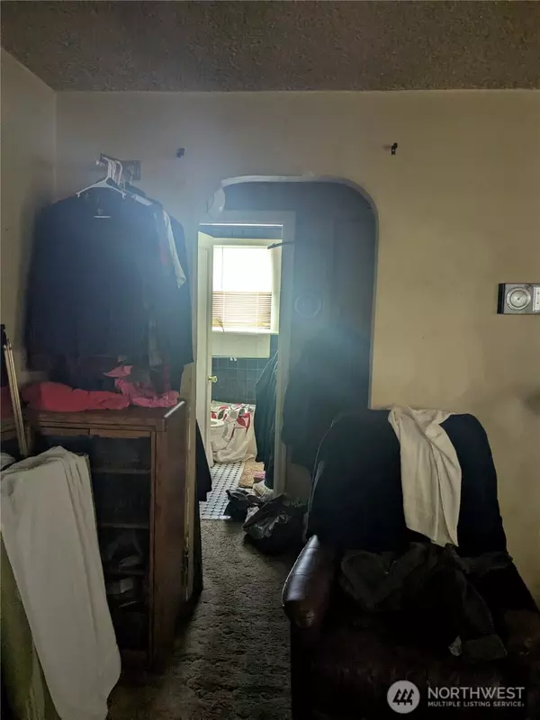 Tacoma, WA 98444,502 S 84t ST