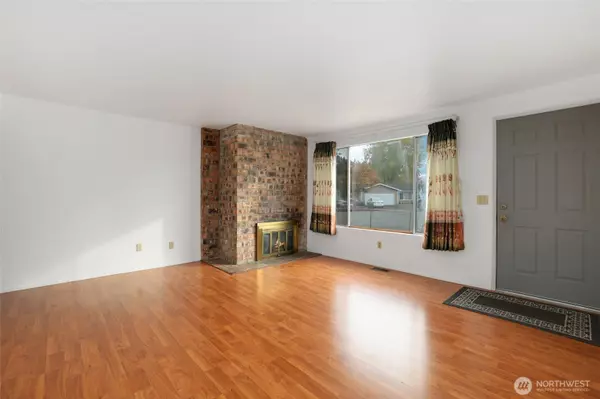 Kent, WA 98030,11824 SE 253rd ST