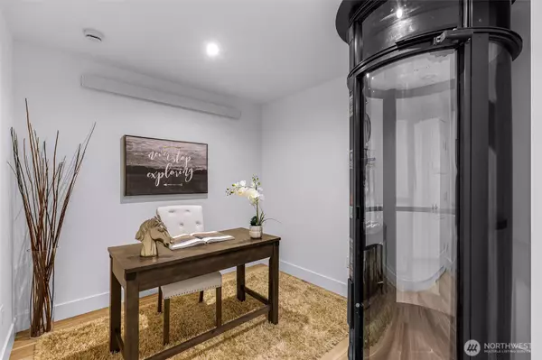 Lynden, WA 98264,102 Riverwalk DR