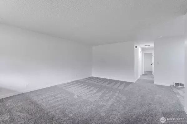 Kelso, WA 98626,1114 N 1st AVE