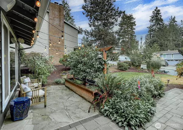 Redmond, WA 98052,2212 186th AVE NE