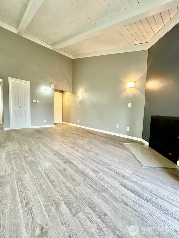 Renton, WA 98055,2020 S Grant AVE #A302